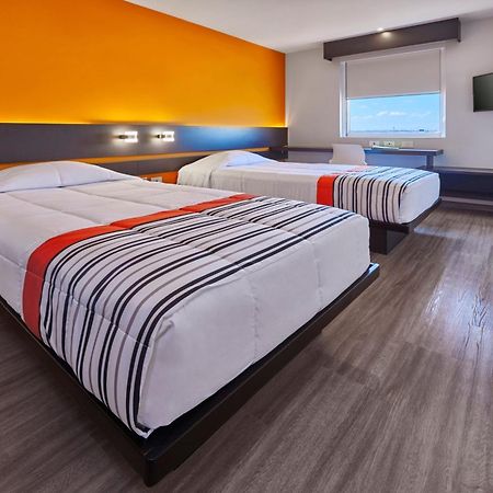 City Express Junior By Marriott Ciudad De Mexico Sullivan Exterior photo