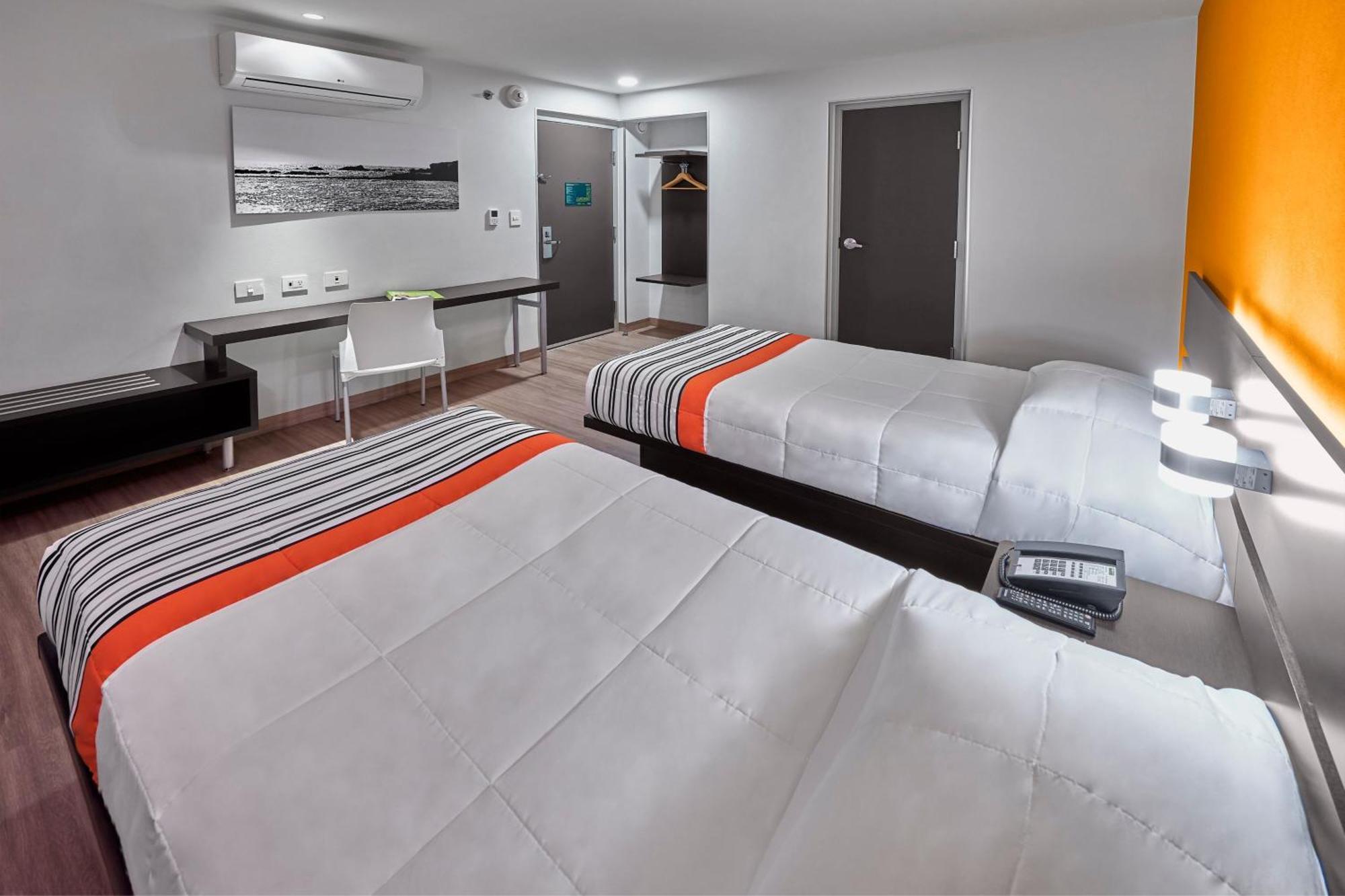 City Express Junior By Marriott Ciudad De Mexico Sullivan Exterior photo
